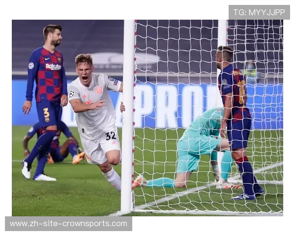 拜仁帕夫洛维奇与基米希双后腰屏障,防守拦截与调度表现出色